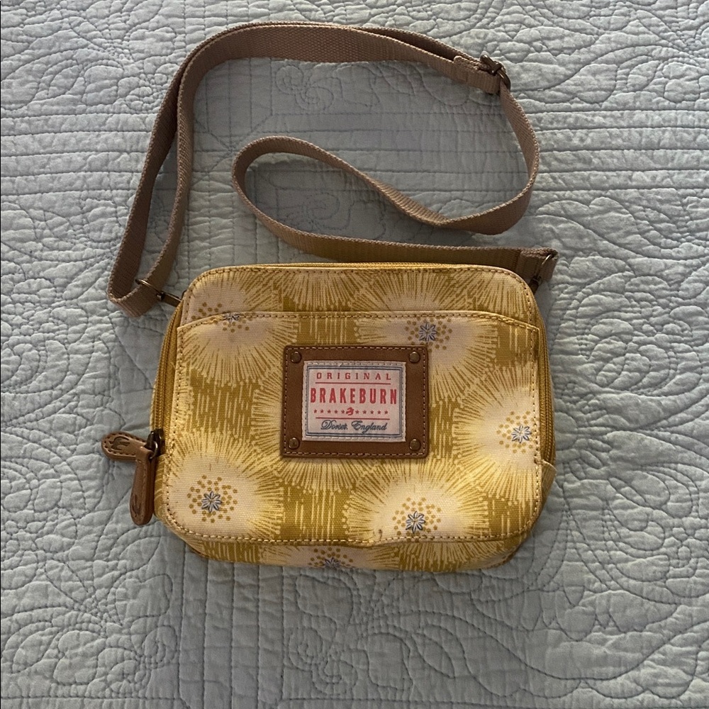 Brakeburn Allium Camera Bag in Yellow NWOT